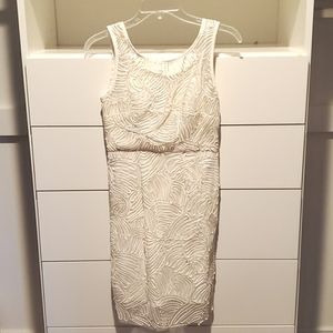 Minuet White/Cream Dress Size Small